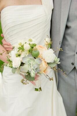 Simple &amp; Petite Bridal