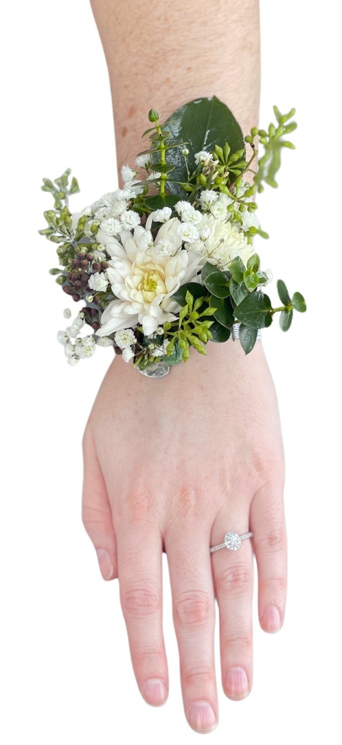 Soft &amp; Flowy Wrist Corsage