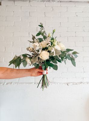Soft &amp; Flowy Bridesmaid Bouquet