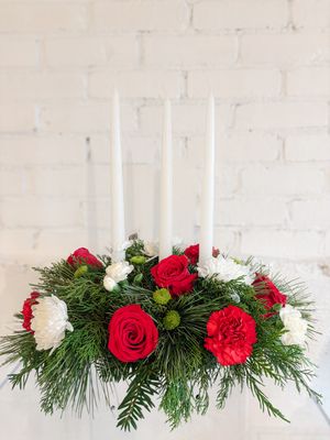 Traditional Holiday Centrepiece