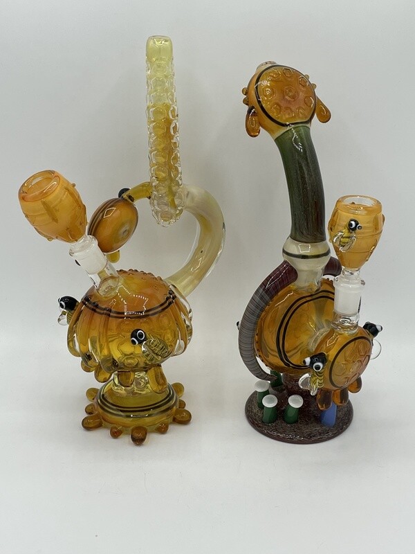 Full Glass on Glass Honey Bee 11" Glass Waterpipe