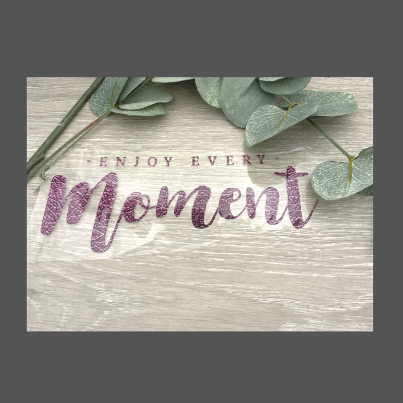 Bügelbild " enjoy every moment" Lila Lederoptik Bügelbild " enjoy every moment" Lila Lederoptik