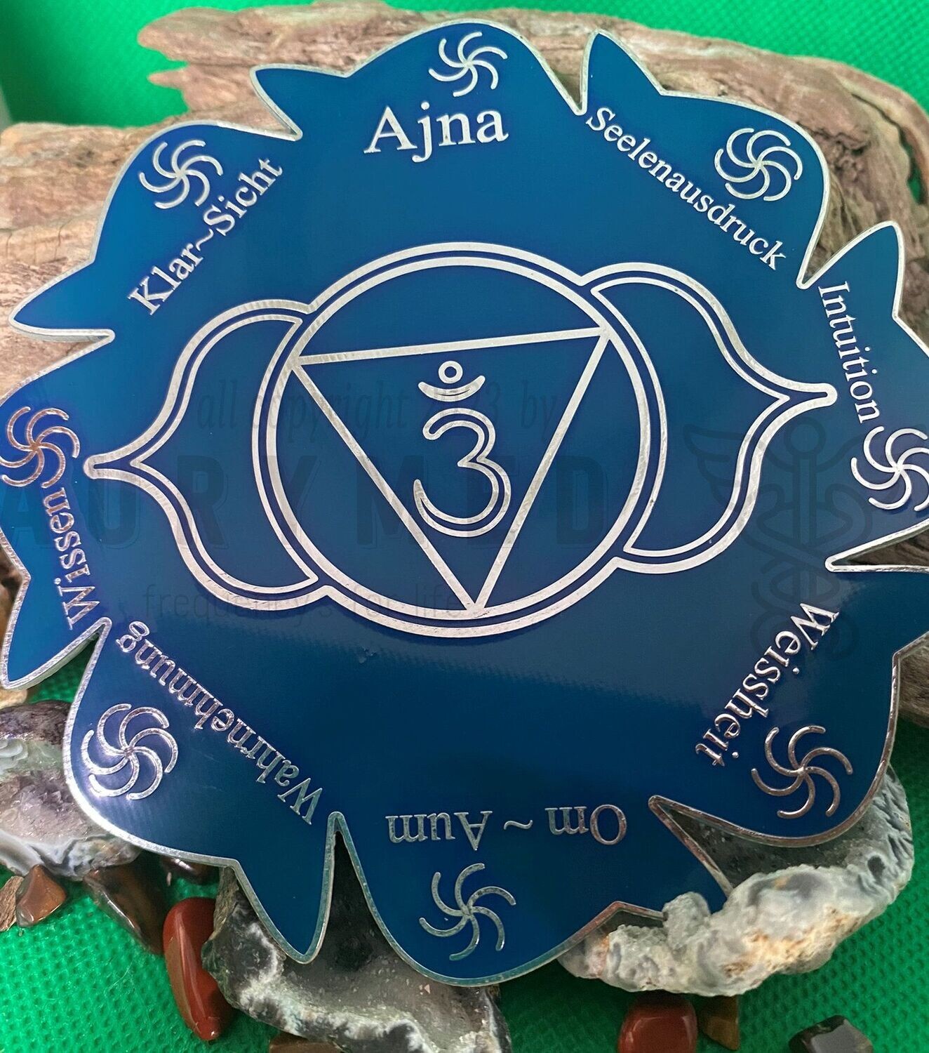 Chakren Wheel 3.Auge, Stirnchakra, blau, ca. 114x114 mm, doppelseitig, Zinn legiert, Kupfer unterlegt
