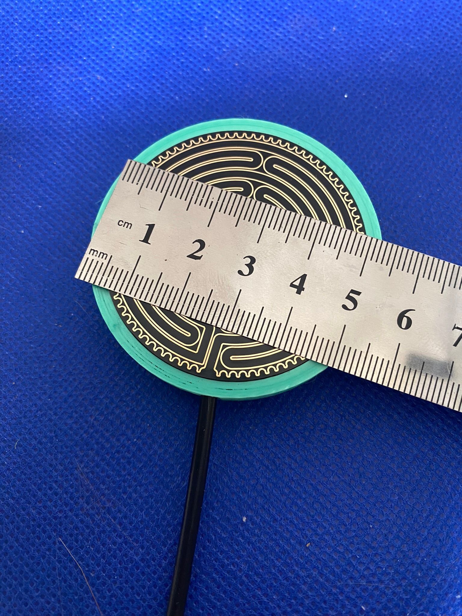 50 mm VibraNex flach, silk mint grün, Oberflächenplatte Gold legiert