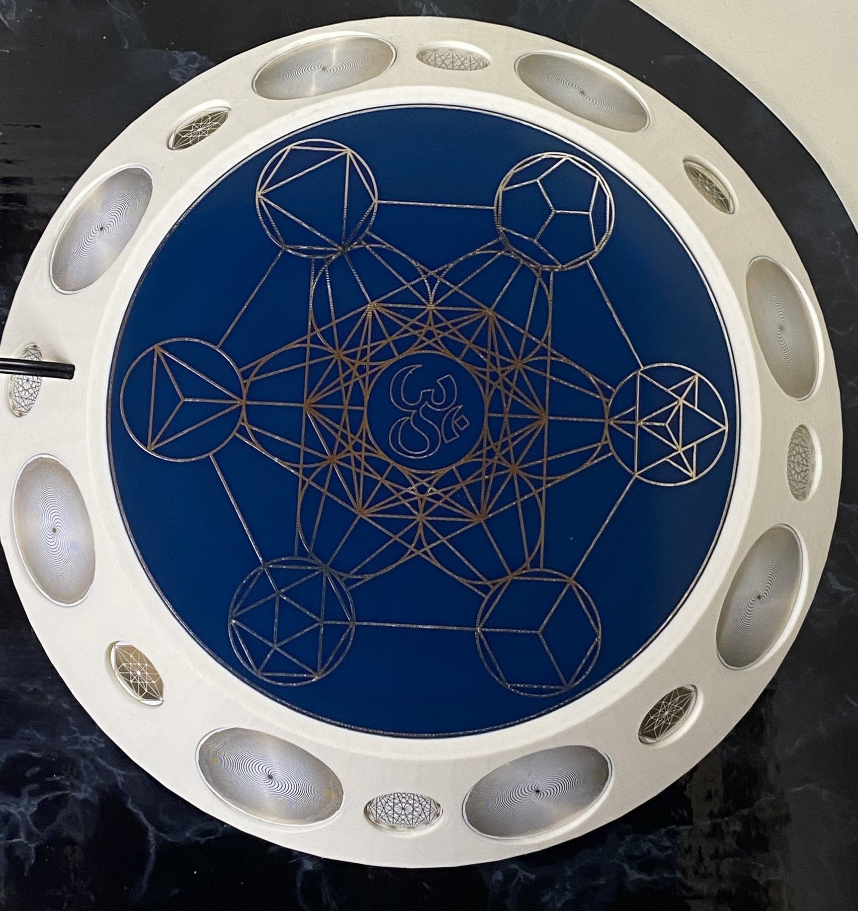 200 mm VibraNex UFO - 1-farbig, Oberflächenplatte Zinn legiert