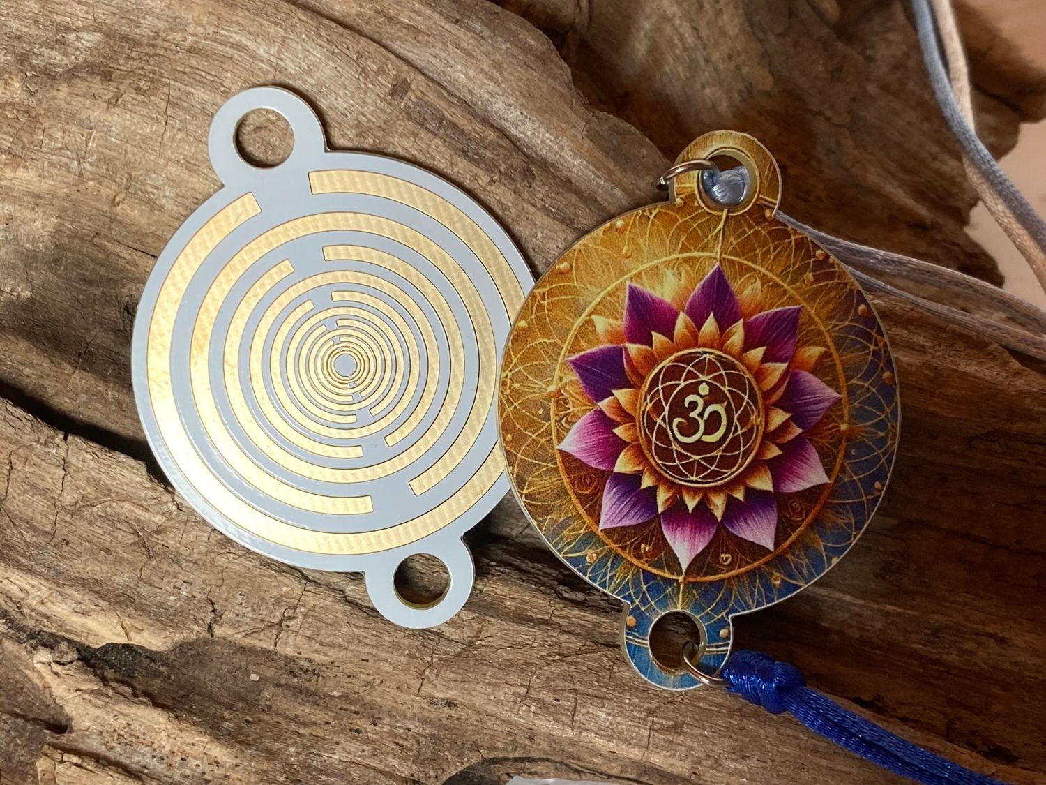 Armband - 1 Stück - Lakhovsky Symbol Antenne - Lotus Blüten Style Armband - 1 Stück - Lakhovsky Symbol Antenne - Lotus Blüten Style