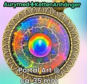 Amulette - bronzefarbend, Portal mit Frequenz Muster, Disc in regenbogenfarbend mit ca.25 mm Durchmesser,