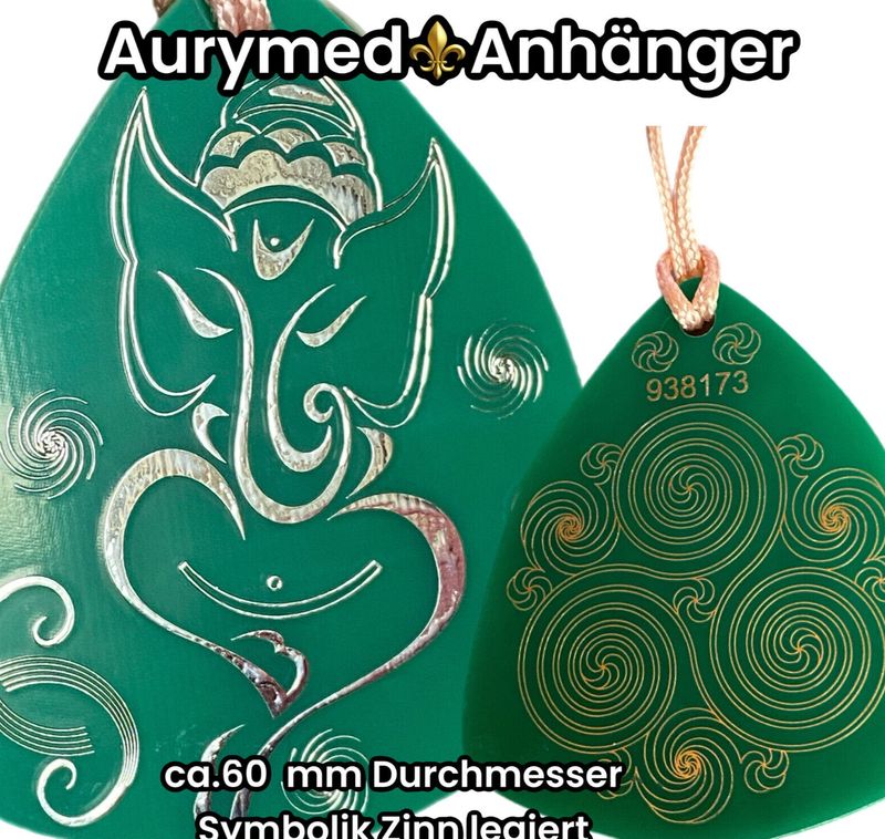 Amulette - Disc - Ganesha der Glücksbote trifft die 3 fach Triskele, Größe ca. 69 mm x 59 mm, doppelseitig, Zinn legiert, Kupfer unterlegt, grün
