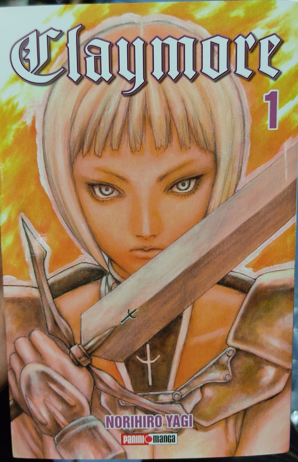 Claymore Manga Volumen 1 Espanol Panini