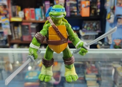 P01 Leonardo Tortugas Ninja Figura Viacom 2012