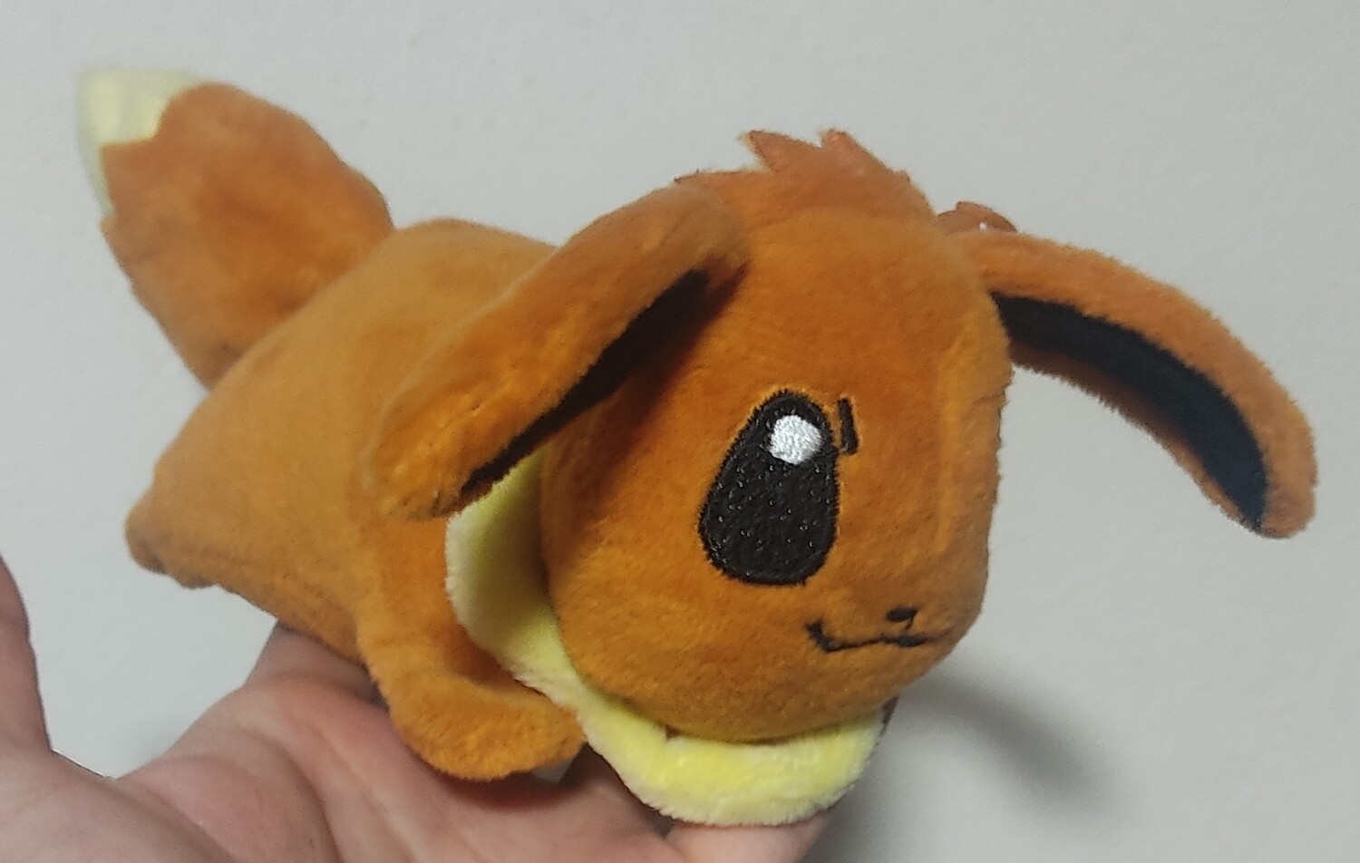 Eevee Pokemon Center Peluche 2017