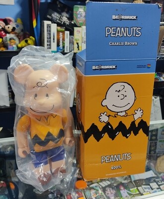 SH Peanuts 400% Art Toy Charlie Brown Snoopie Estatua Bearbrick