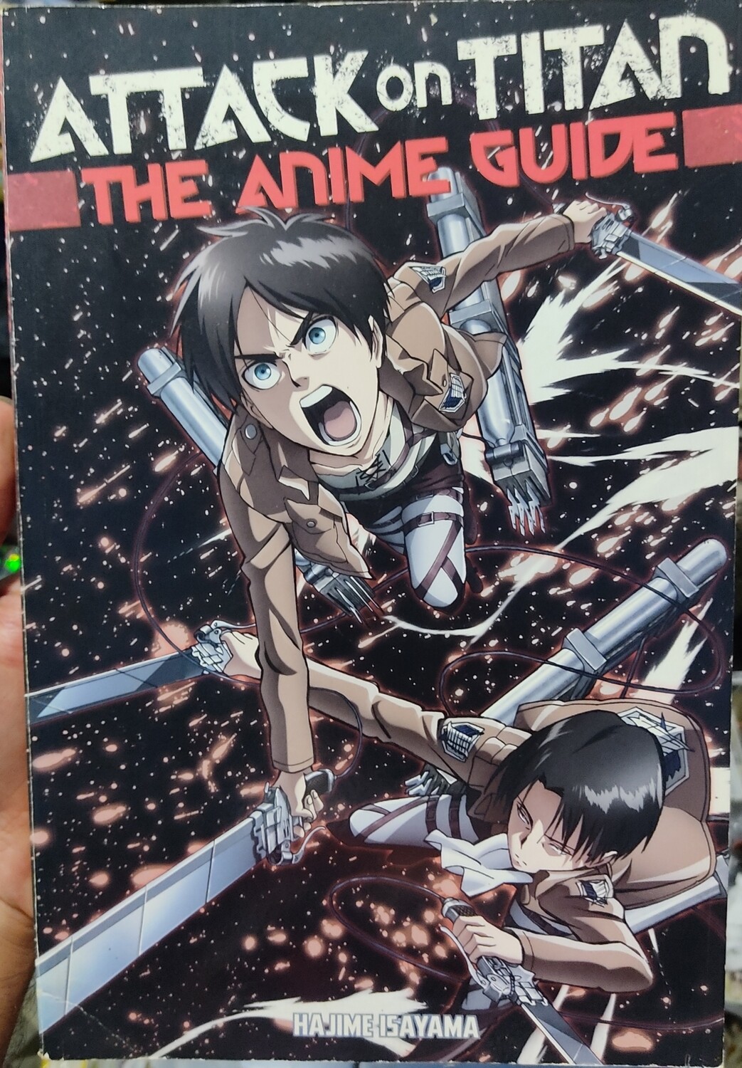 Attack on Titan The Anime Guide Libro Ingles
