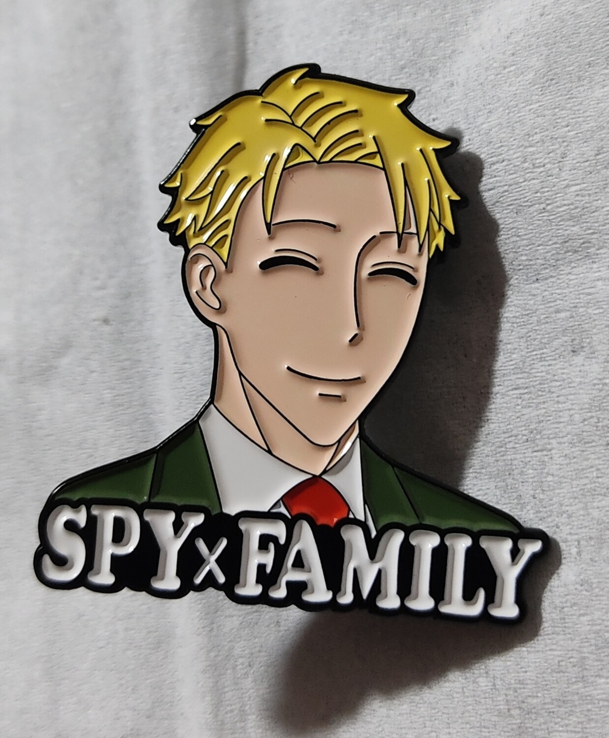SH11 Spy x Family Pin Metal Anime