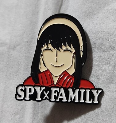 SH10 Spy x Family Pin Metal Anime