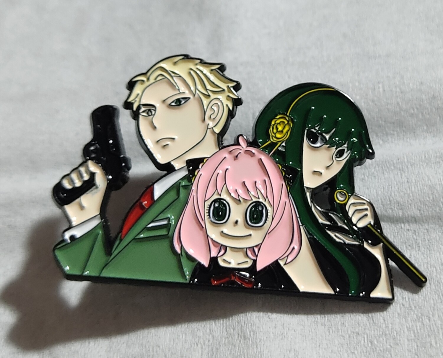 SH10 Spy x Family Pin Metal Anime