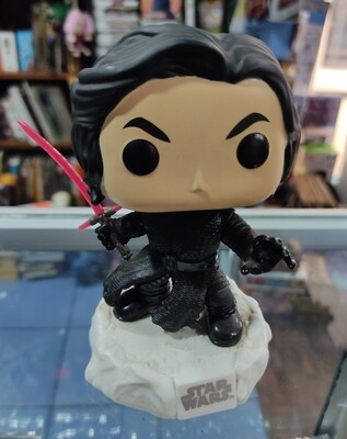 SH11 Kylo Ren Funko Pop Suelto Star Wars