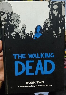 SJ The Walking Dead Book Two Tapa Dura Libro Image Comics Ingles