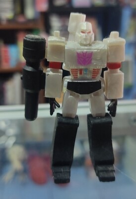 Megatron Figura 2 Pulgadas Transformers