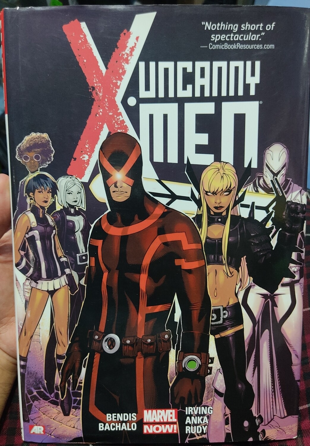 TS Uncanny X Men Tapa Dura Marvel Comics Ingles