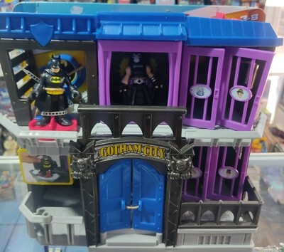 TS Imaginext Gotham City Jail Batman