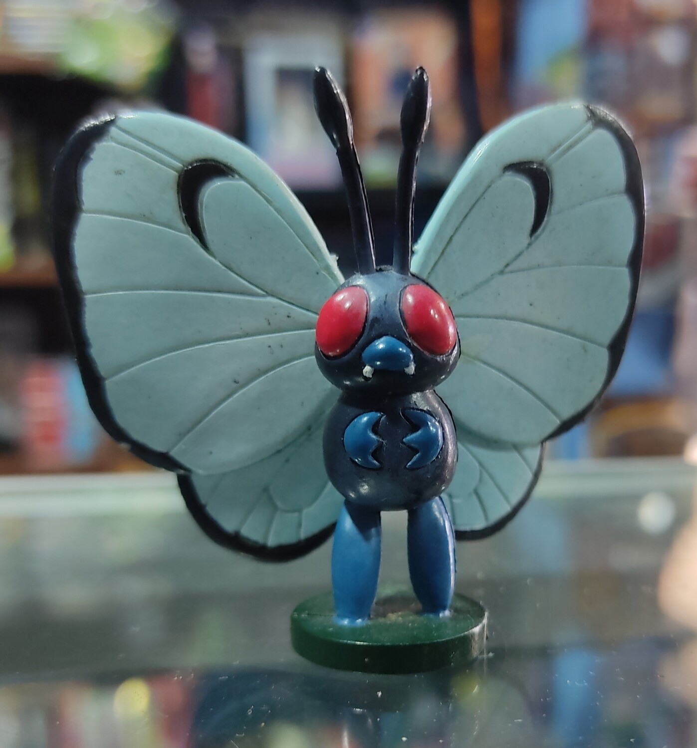 SH Butterfly Tomy Figura Pokemon