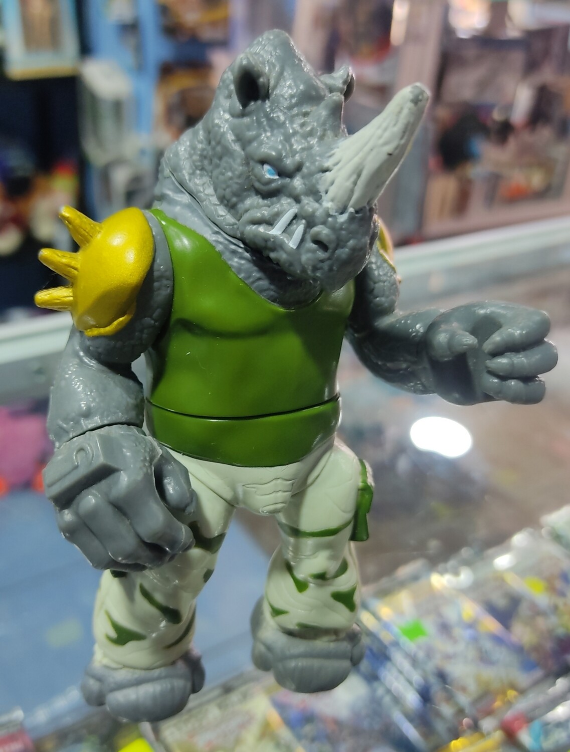 BA9 Rocksteady Tortugas Ninja Figura