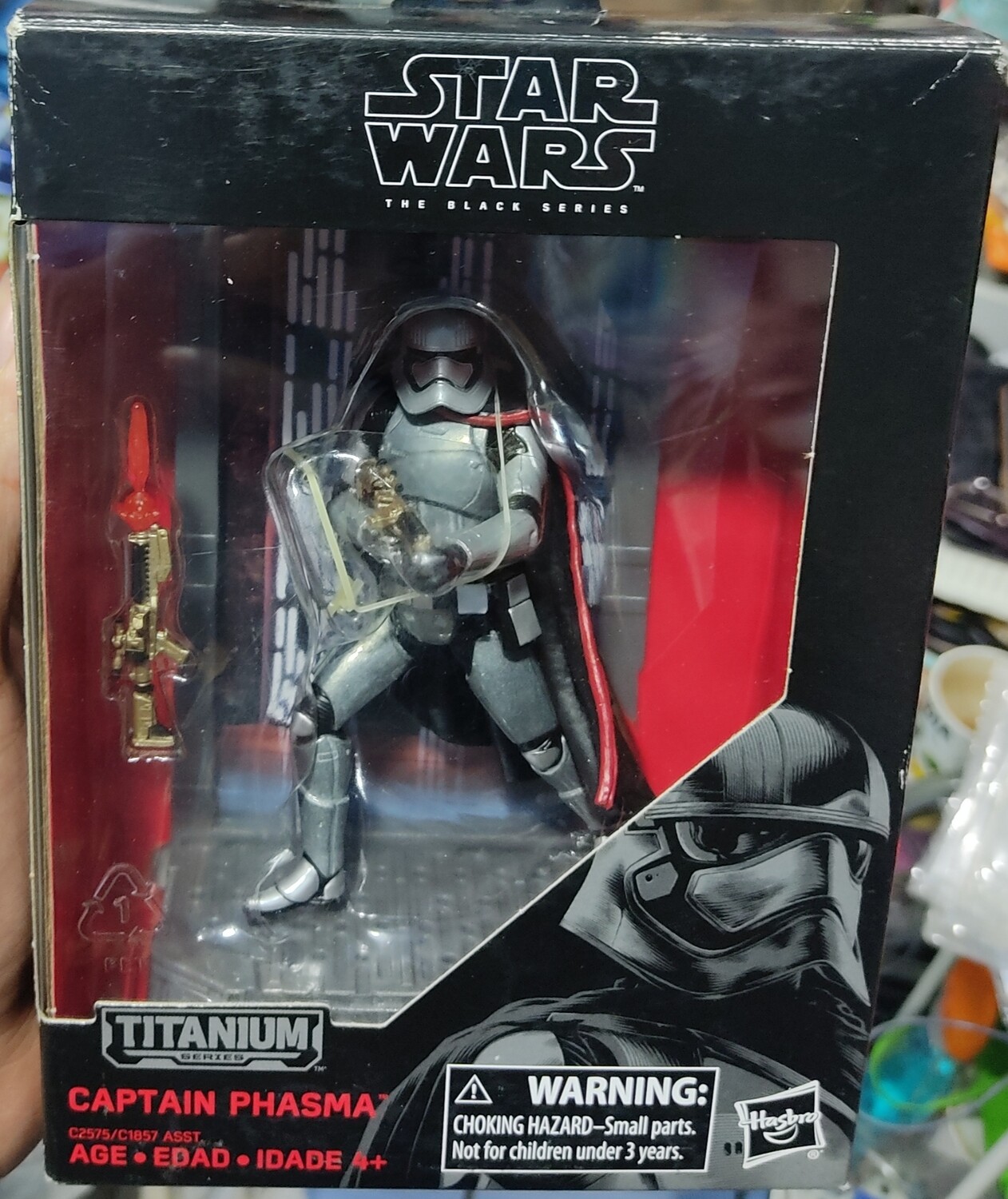 SJ5 Captain Phasma Titanium Series Star Wars Figura