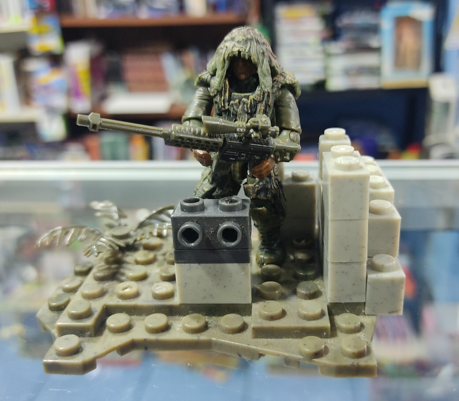 SJ Call of Duty Guillie Suit Sniper Mega Blocks