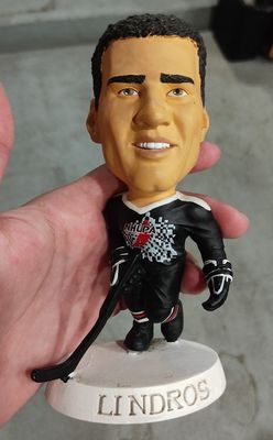 SH Lindros Hockey Figura