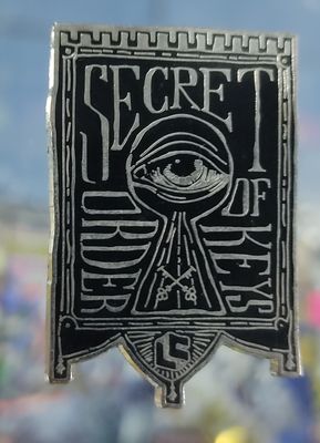 SJ Secret Order of Keys Pin Metalico Loot crate