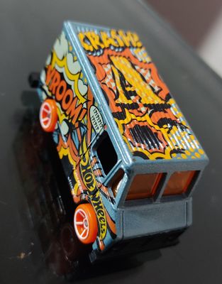 SJ Hot Wheels Crash A Vrom
