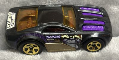 SH The Infinity Gauntlet Hot Wheels Thanos Marvel Suelto