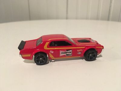 SH 68 Mercury Cougar Hot Wheels 2013 Suelto