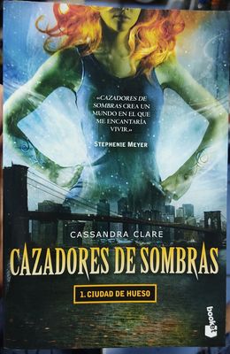 BA5 Cazadores de Sombras Ciudad de Hueso Libro Espanol Cassandra Clare