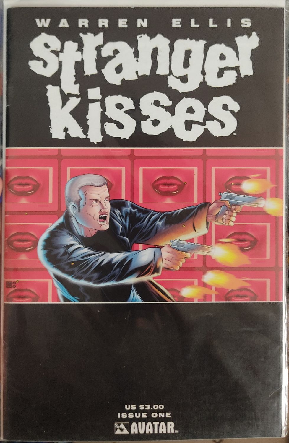 BA6 Stranger Kisses Avatar Comics Ingles Warren Ellis