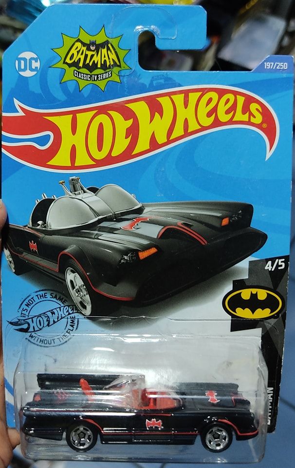 SJ TV Series Batmobile Hot WHeels Batman 197/250 Batimovil