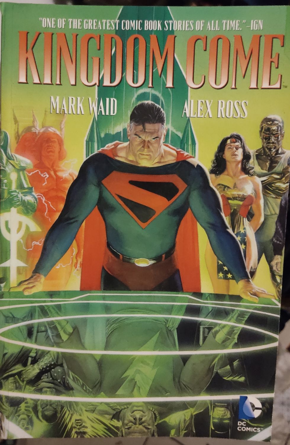 BA12 Kingdom Come TP DC Comics Ingles