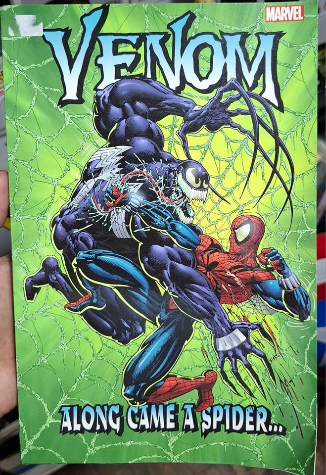 BA13 Venom Along Came A Spider TP Marvel Comics Ingles
