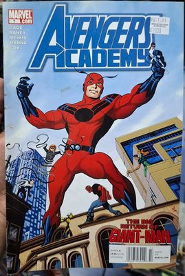 BA20 Avengers Academy Issue 7 Marvel Comics Ingles