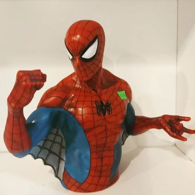 TS Monogram: Marvel Bust Banks spideman