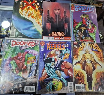 SH Set de Comics Earth X Black Widow Sentry