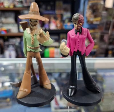 SJ2 Set de Villanos Batman 3 Pulgadas Scarecrow Two Face
