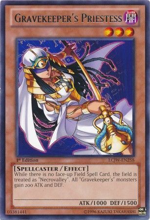 Gravekeeper&#39;s Priestess - LCJW-EN258 - Rare Legendary Collection 4: Joey&#39;s World [LCJW] (espanol)