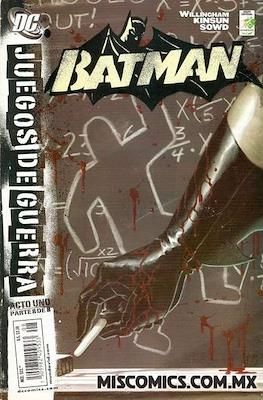 SH Batman Issue 8 Juegos de Guerra DC Comics Espanol Acto Uno
