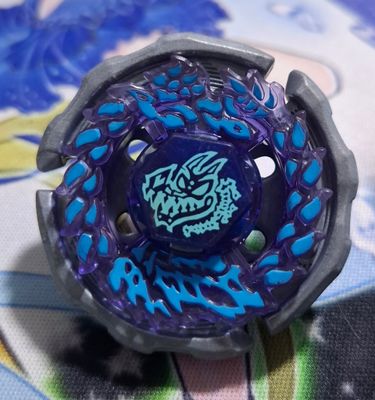SH3 Beyblade Morado Metal