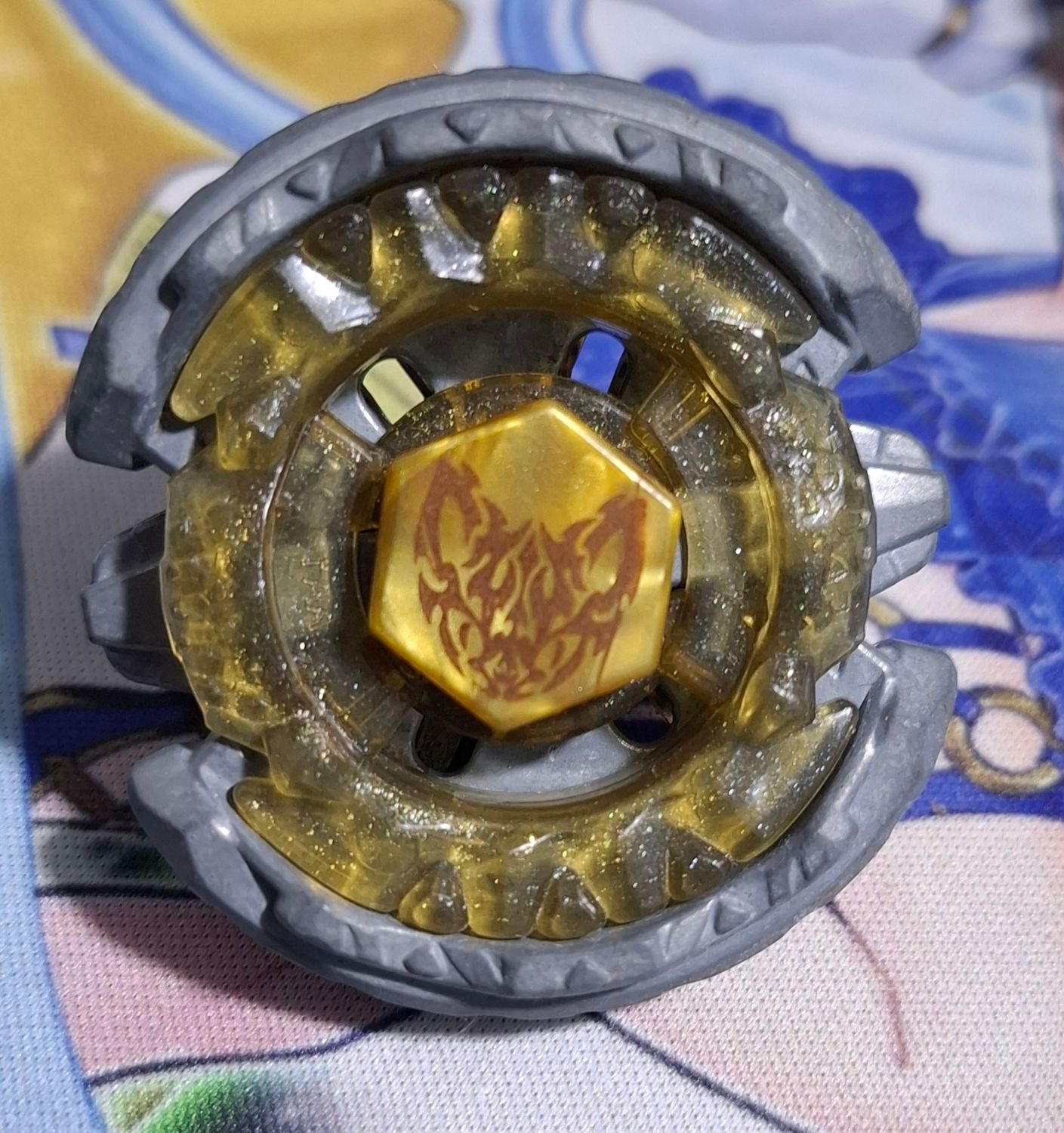 SH3 Beyblade Amarillo Metal