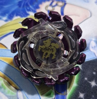 SH3 Beyblade Morado Metal