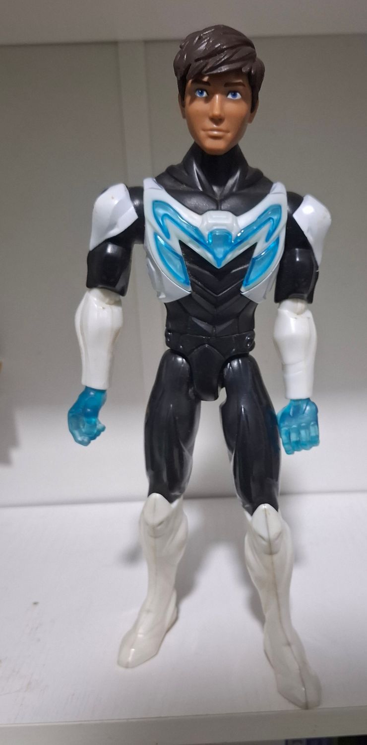 SH4 Max Steel Figura 9 Pulgadas