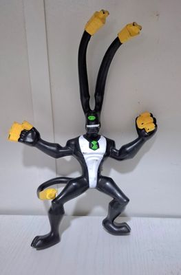 SH4 Ben 10 Figura 2014 McDonald&#39;s 